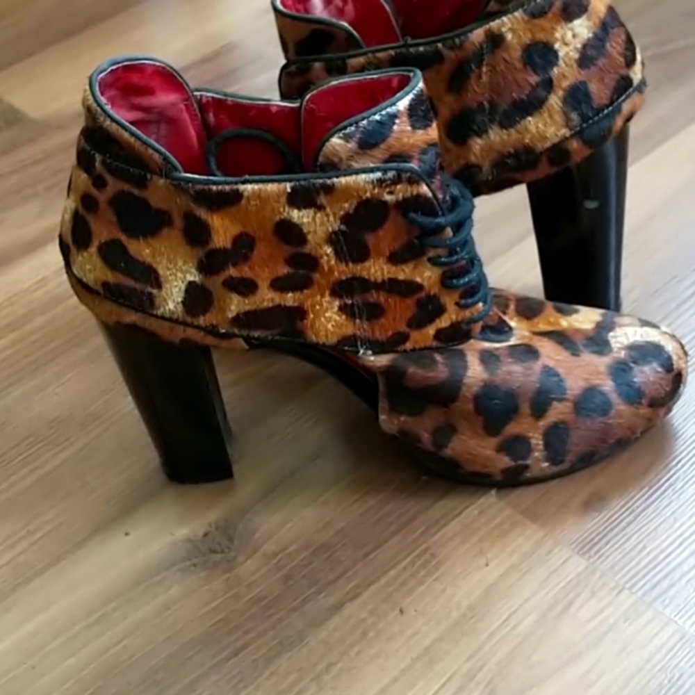 Booties - Picture 3 of 4